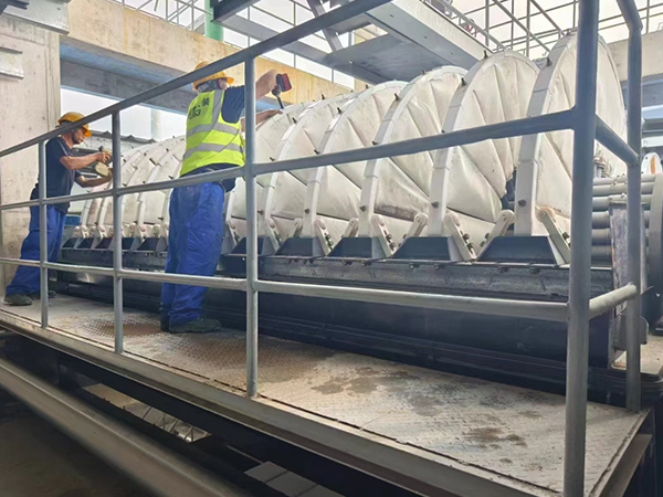 Vakuuminio disko filtras Vakuuminio disko filtras